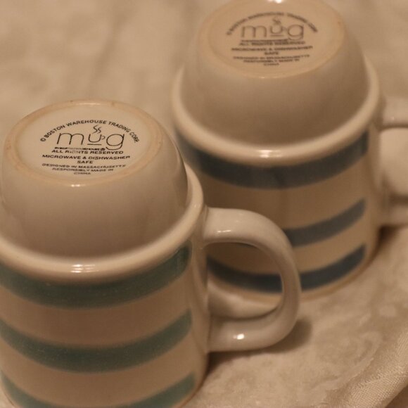 Set of Two Striped Boston Warehouse Trading Corp. stacking mugs blue and white - Picture 2 of 8